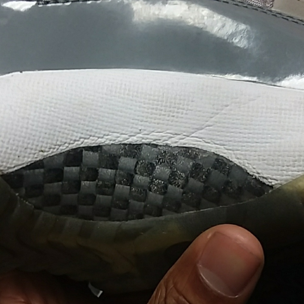 11s - Picture 3 of 4